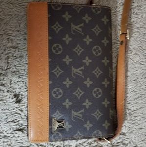 Louis Vuitton purse